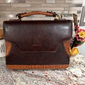 Bellerose vintage organizer purse, very elegant